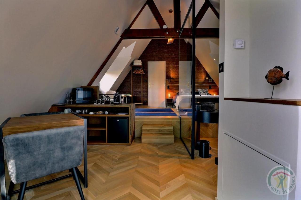 Bed and Breakfast Manoir De La Droulinais Bruz Esterno foto